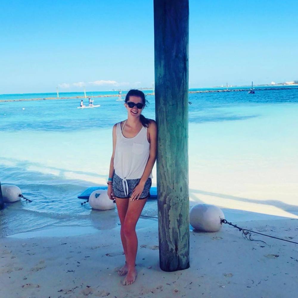 Meet your Posher, Charlotte